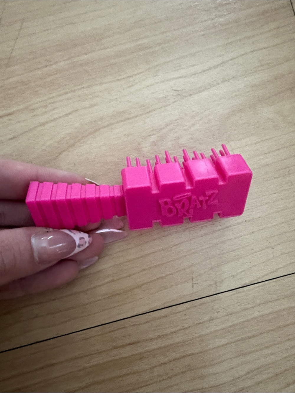 Vintage bratz Pink Hair Styling Tool
